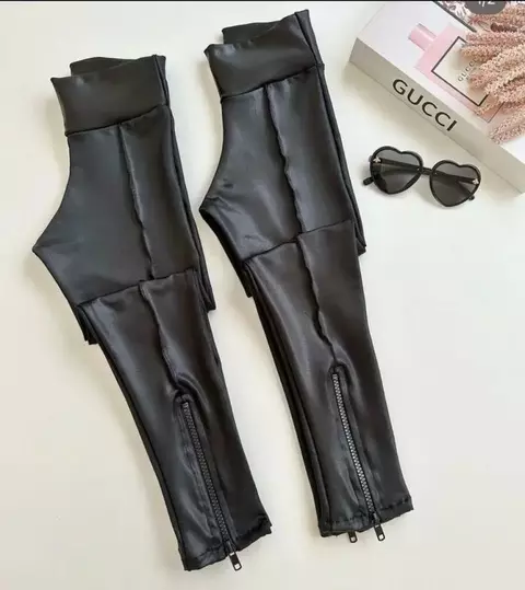 Calça Cirre Ziper Preta - comprar online