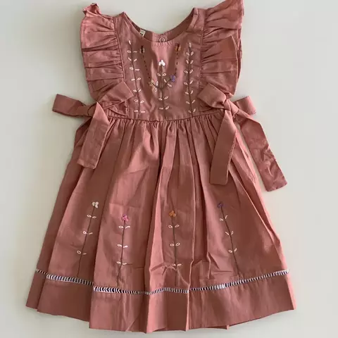 Vestido Infantil Artesanal Bordado a mão Rose Flores - comprar online