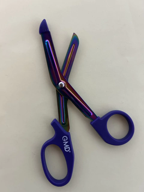 Tijeras de Trauma Tornasoladas Gmd