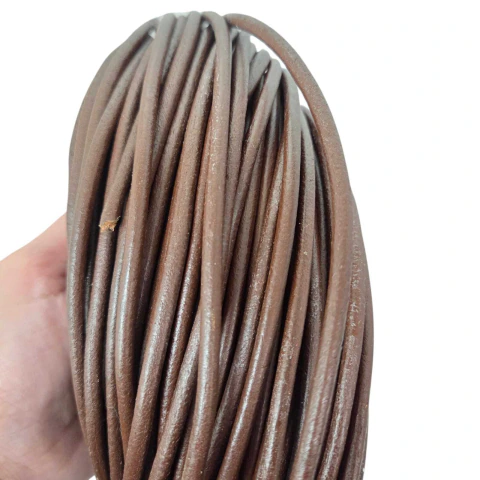 Couro Natural Redondo 4mm Marrom Escuro- 01 Metro