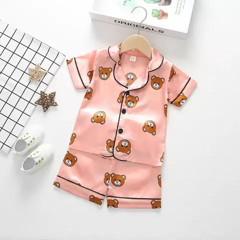 Pijama Ursinho dos Sonhos – Conjunto de Seda Infantil com Short e Camiseta