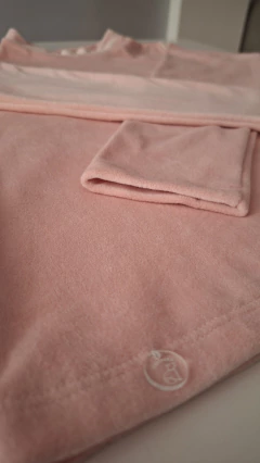 BUZO DE PLUSH BIFAZ SUPER SOFT ROSA en internet