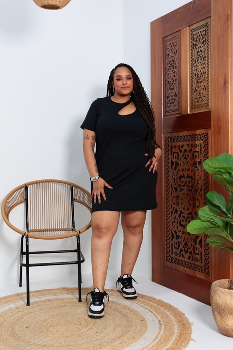 Vestido Curto Chocker Manga Curta