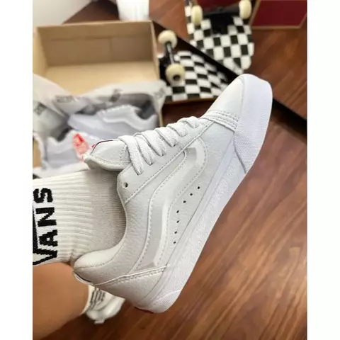 Tênis Vans Knu Skool