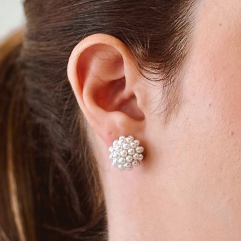 Brinco Flor de pérolas banhado em ouro - comprar online