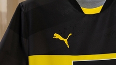 Camisa Borussia Dortmund II 24/25 - Torcedor Puma Masculina - Preta com detalhes em amarelo - EM SPORTS