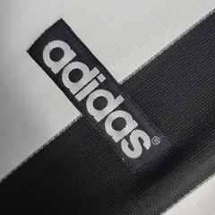 Camisa Newcastle Retrô 97/99 - Adidas Masculina - Branca com listras pretas - EM SPORTS