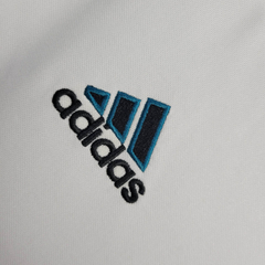 Camisa Retrô Newcastle II 1999/2000 - Masculina Adidas - Branca com detalhes em azul - EM SPORTS