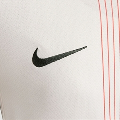 Camisa Chelsea II 25/26 - Torcedor Nike Masculina - Branca com detalhes em azul e vermelho - EM SPORTS