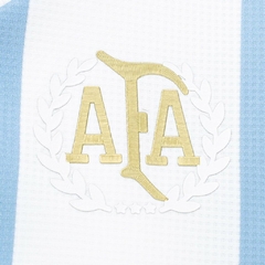 Camisa Seleção Argentina Edição Comemorativa 25/26 - Torcedor Adidas Feminina - Branca com listras em azul - loja online