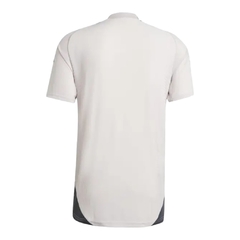 Camisa Real Madrid Champions League Treino 24/25 - Torcedor Adidas Masculina - Branca com detalhes em cinza - comprar online