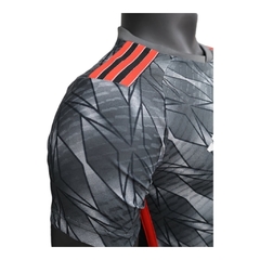 Camisa Flamengo III 24/25 - Jogador Adidas Masculina - Cinza com detalhes em vermelho - loja online