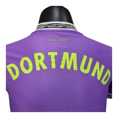 Camisa Borussia Dortmund Edição especial de Aniversário 25/26 - Jogador Puma Masculina - Roxa com detalhes em preto - loja online