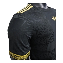 Camisa Seleção México I 25/26 - Jogador Adidas Masculina - Preta com detalhes em dourado - EM SPORTS