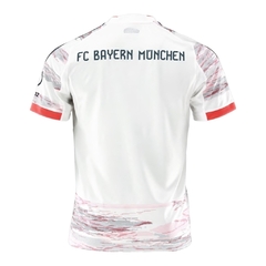 Camisa Bayern de Munique II 25/26 - Torcedor Adidas Feminina - Bege com detalhes em vermelho e azul - comprar online