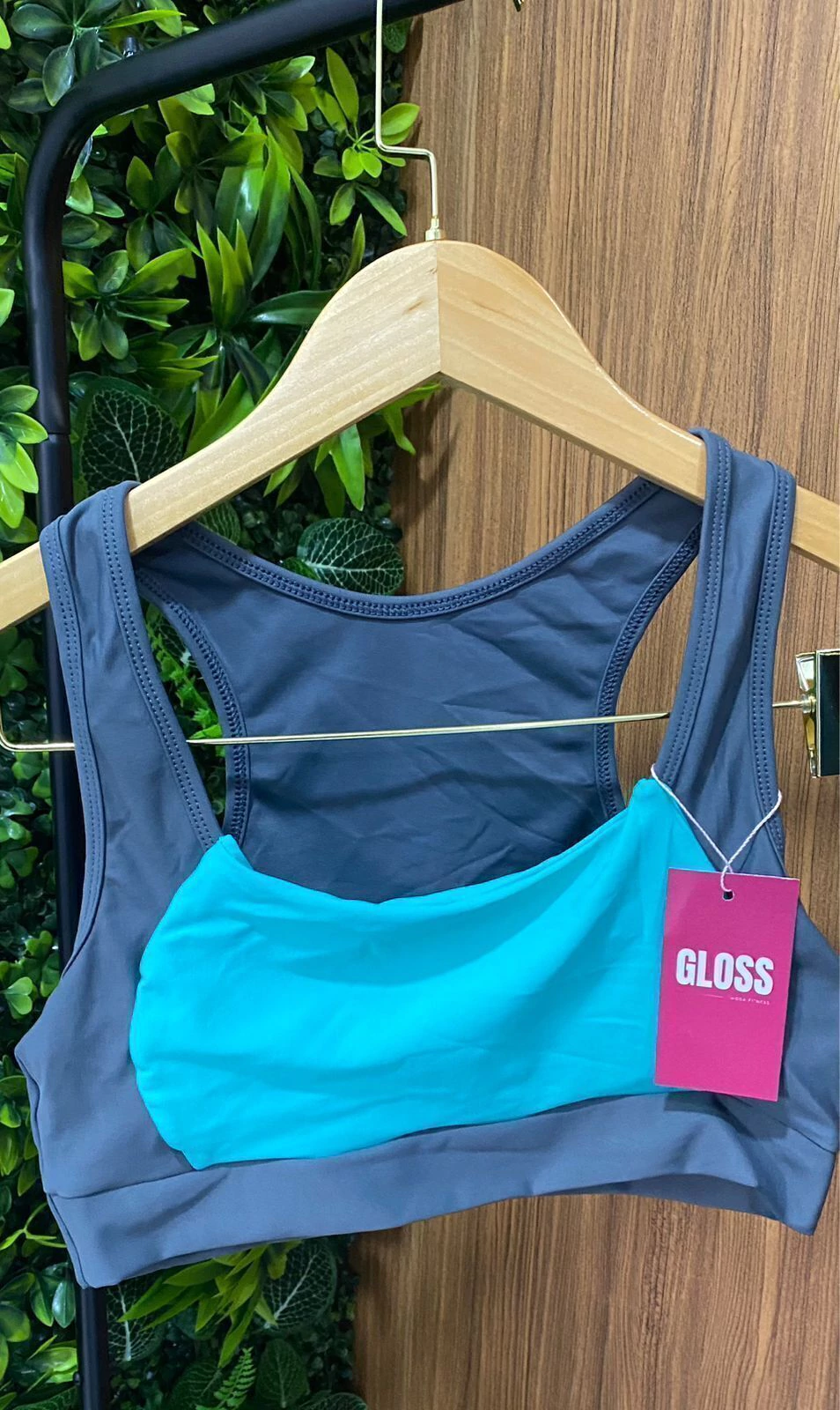 Top detalhe em cores