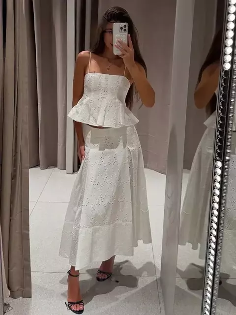 Conjunto Feminino Blusa Regata e Saia Plissada Vestor Zbza - Estilo para Primavera/Verão