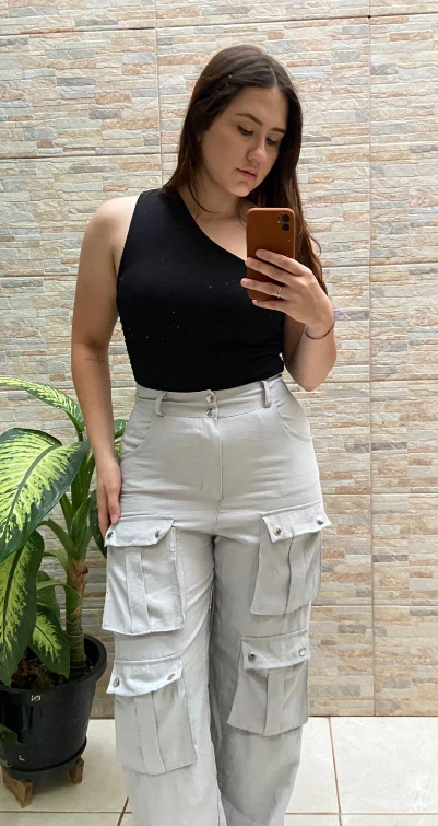 CALÇA ALFAITARIA COM BOLSOS