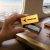 Boton Broche Crachá Aurora Personalizado Com Logo - NomeMagnético - (cópia) na internet
