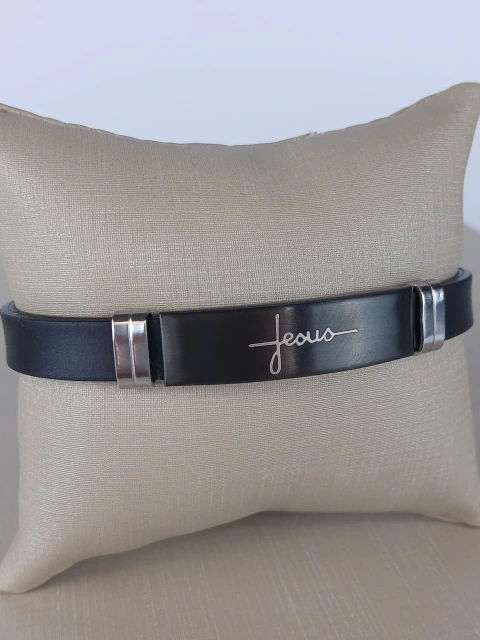 Pulseira Jesus De Silicone Preta