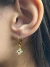 Brinco Argolinha Pingente Trevo de Zircônia - Banhado a Ouro 18 k