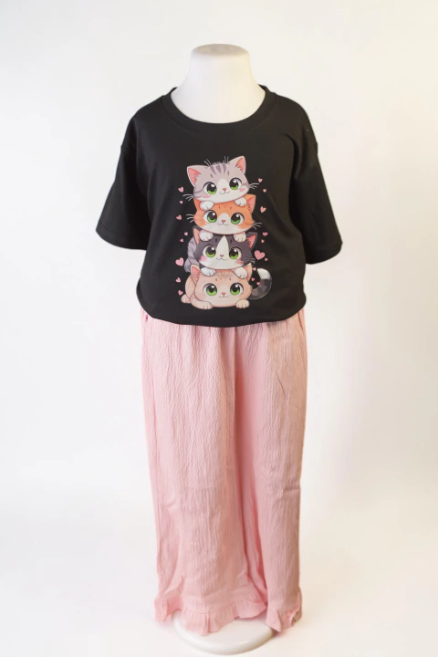 Remera Gatitos Oscuro