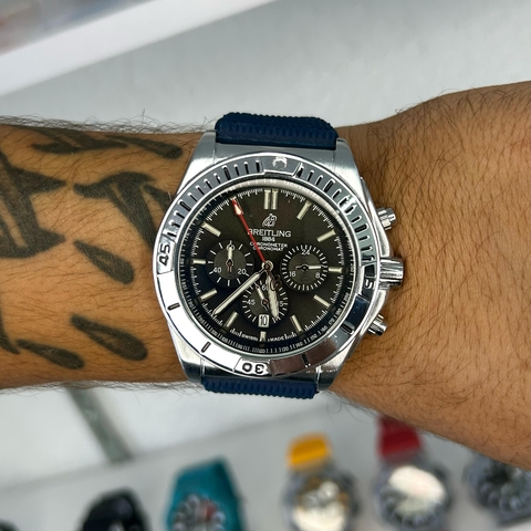 BREITLING CHRONOMAT AB0134 - AZUL E PRATA/PULSEIRA DE BORRACHA/A PROVA D ÁGUA/FUNCIONAL