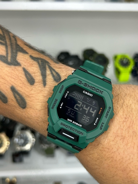 GSHOCK GBD 200 - VERDE FLORESTA/PULSEIRA DE BORRACHA/A PROVA D ÁGUA/45 MM