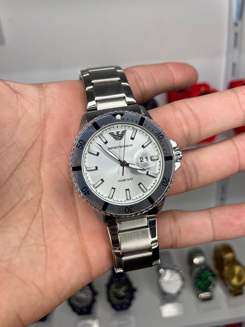 EMPORIO ARMANI AR11339 - PRATA E FUNDO BRANCO/PULSEIRA DE AÇO/A PROVA D ÁGUA