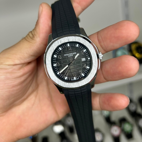 PATEK PHILIPPE AQUANAUT - PRATA/FUNDO PRETO/PULSEIRA DE BORRACHA PRETO/A PROVA D ÁGUA/44 MM