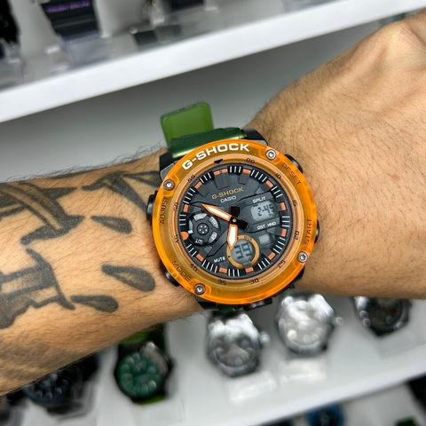 GSHOCK GA2000 - LARANJA E VERDE/A PROVA D ÁGUA/PULSEIRA DE BORRACHA