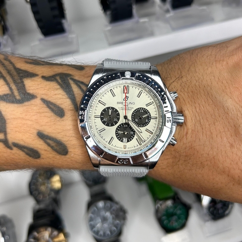 BREITLING CHRONOMAT AB0134 - PRATA E FUNDO BRANCO/PULSEIRA DE BORRACHA/A PROVA D ÁGUA/FUNCIONAL