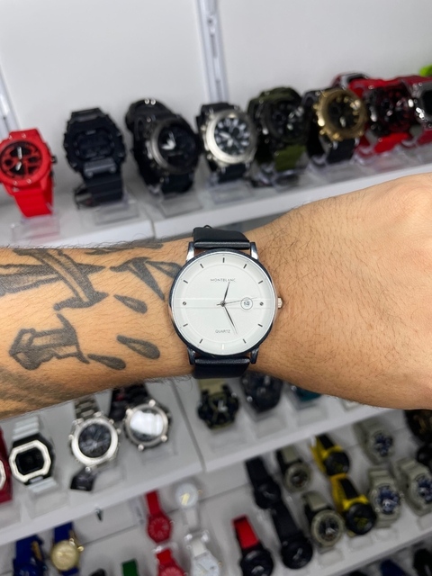 MONTBLANC - PRATA E FUNDO BRANCO/PULSEIRA DE COURO/A PROVA D ÁGUA