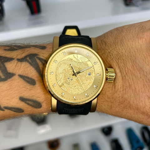 INVICTA YAKUZA PREMIUM AAA+ DOURADO E PRETO/AUTOMÁTICO/A PROVA D ÁGUA