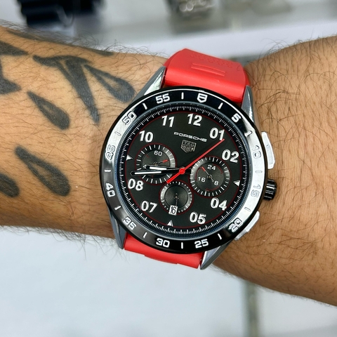 TAG HEUER CARRERA PORSCHE - VERMELHO/FUNDO PRETO/PULSEIRA DE BORRACHA/FUNCIONAL/44MM