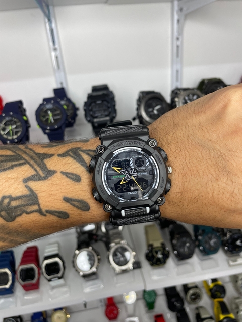 GA 900 - PRETO/PULSEIRA DE BORRACHA/A PROVA D ÁGUA