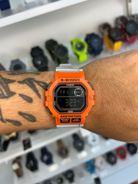 GSHOCK WS-1400 - CINZA E LARANJA/PULSEIRA DE BORRACHA/45MM