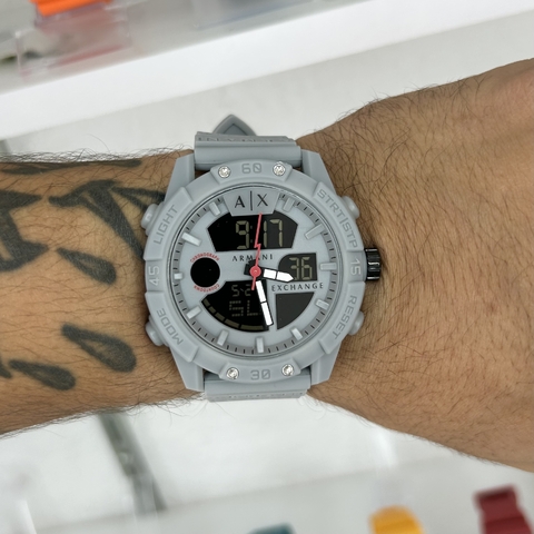 ARMANI EXCHANGE CINZA - PULSEIRA DE SILICONE - A PROVA D ÁGUA