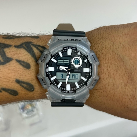 GSHOCK GA-0105 - MARROM/PULSEIRA DE BORRACHA/A PROVA D ÁGUA/50 MM