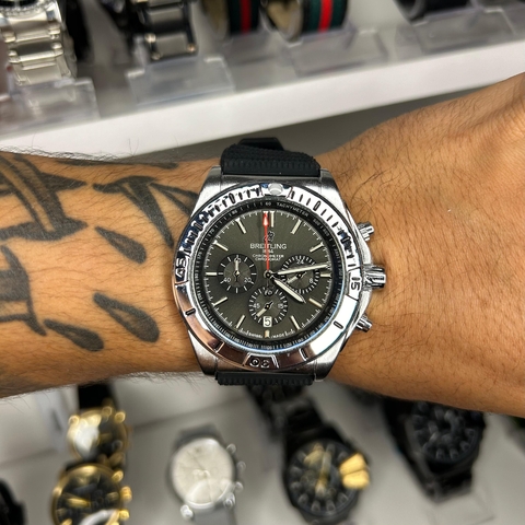 BREITLING CHRONOMAT AB0134 - PRETO/PULSEIRA DE BORRACHA/A PROVA D ÁGUA/FUNCIONAL