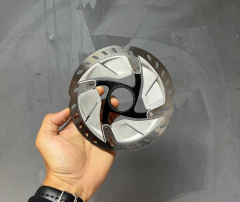 PAR DISCO DE FREIO SHIMANO 140MM CENTER LOCK ICE TECH USADO