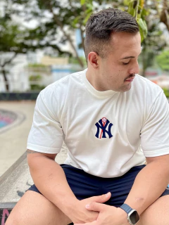 Over NY Basebol bordada na internet