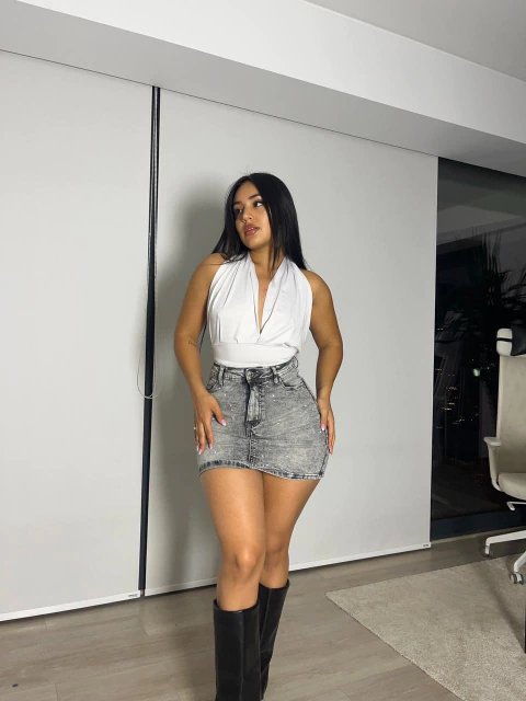✨ FALDA SHORT BRILLOS GRIS✨