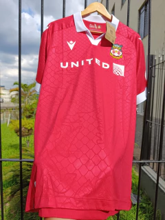 Camisa Wrexham 24/25 - Home - Di Gordo