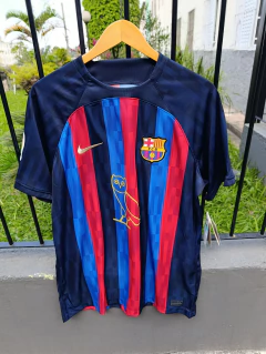 Imagem do Camisa Barcelona 22/23 - Home Drake OVO