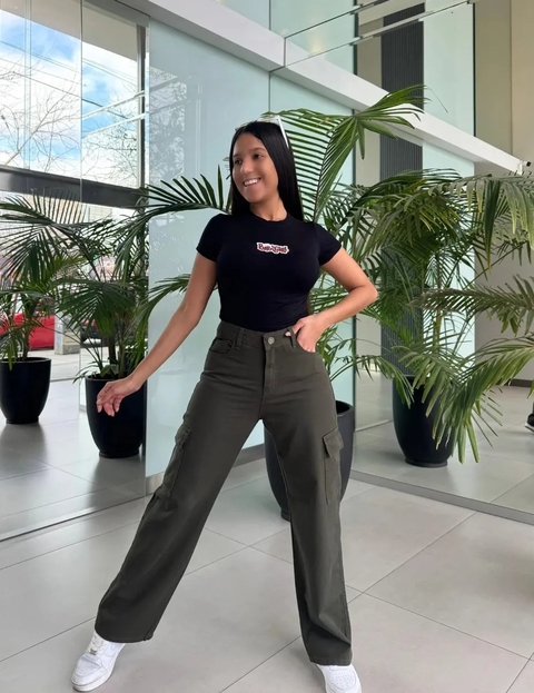 LAS VEGAS | JEAN RECTO VERDE RIGIDO TIRO ALTO TALLES DEL 36 AL 54 MARCA ANA CLARA