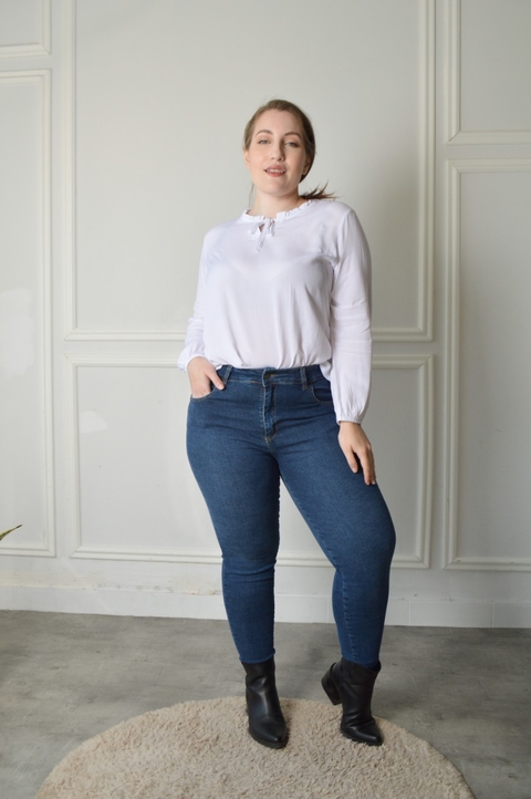 JEAN CHUPIN AZUL OSCURO DK MALTA DESFLECADO ELASTIZADO TIRO ALTO TALLES 44 AL 54 DEKA