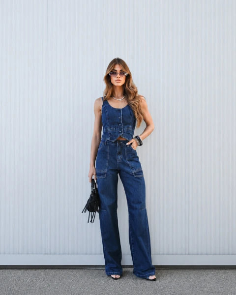 Calça wide leg reta