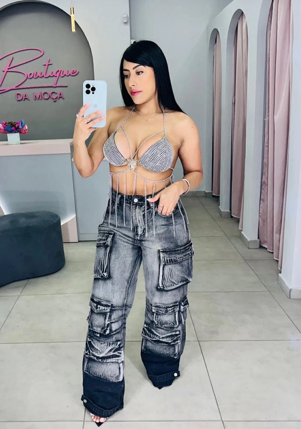 calça jeans cargo grafite