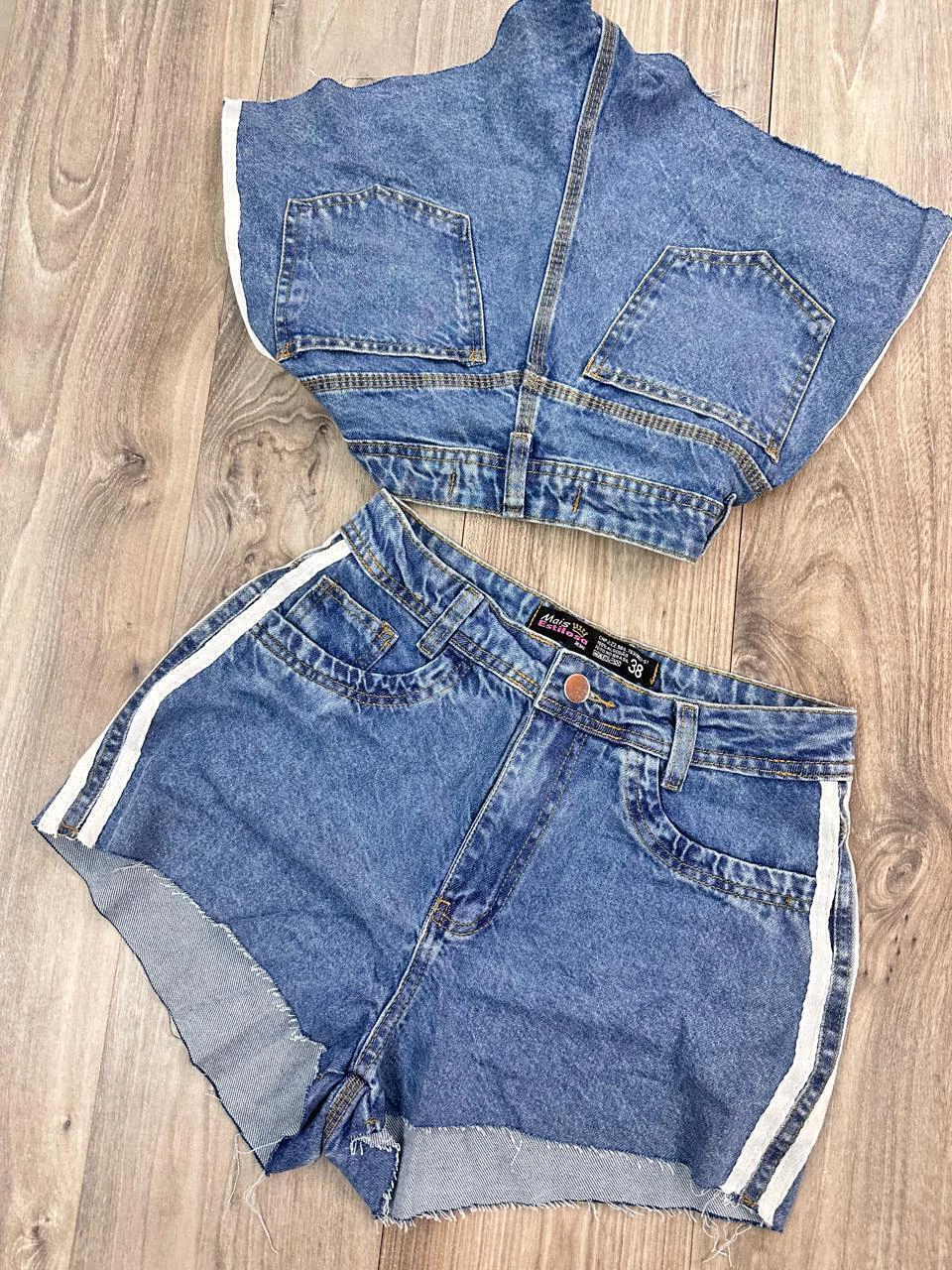 short jeans listra lateral